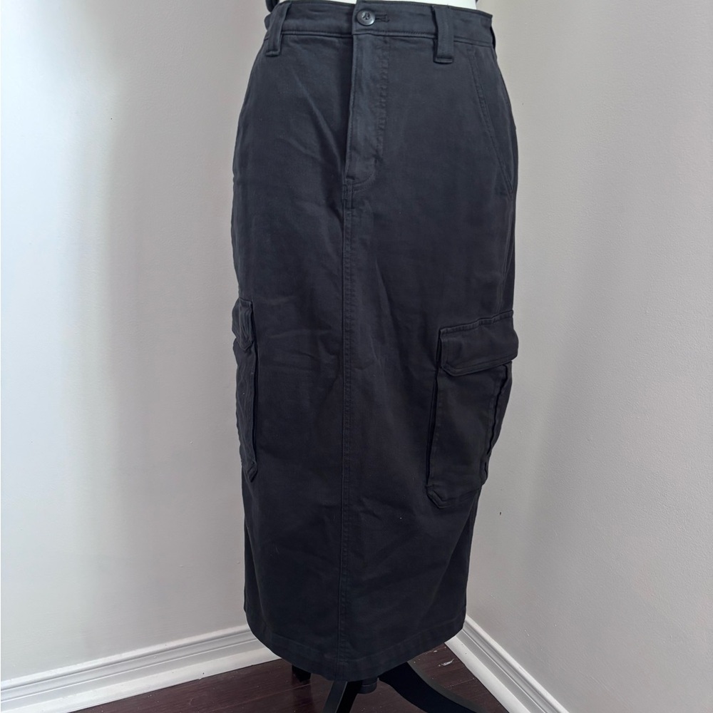 NWOT TNA Aritzia | Cargo Midi Skirt | Size 0 | Black Jean | A-Line, Pockets